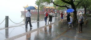 杭州散記 – 雨湖、夜湖